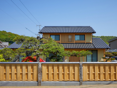 庭園と調和した和の住まい