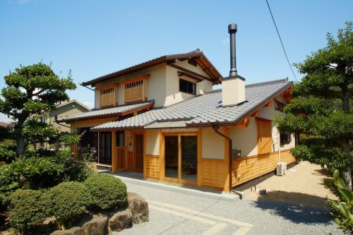 築40年の木造住宅 土間と薪ストーブのあるリビング